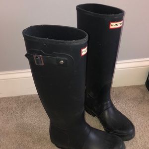 Navy hunter boots